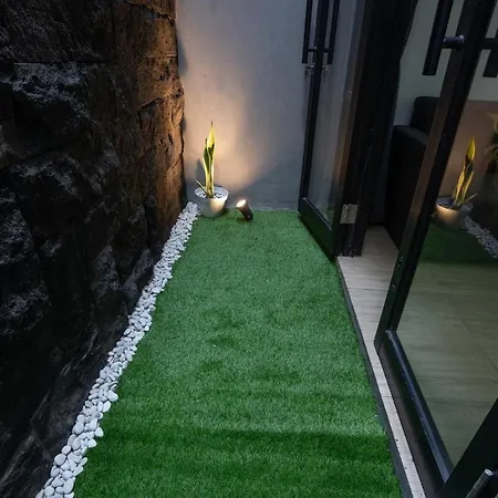Mezzanine Luxury Smart Room - Sanur